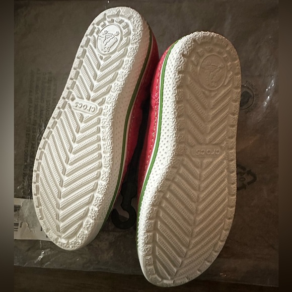 CROCS Slip On Kids Shoe - Picture 3 of 4